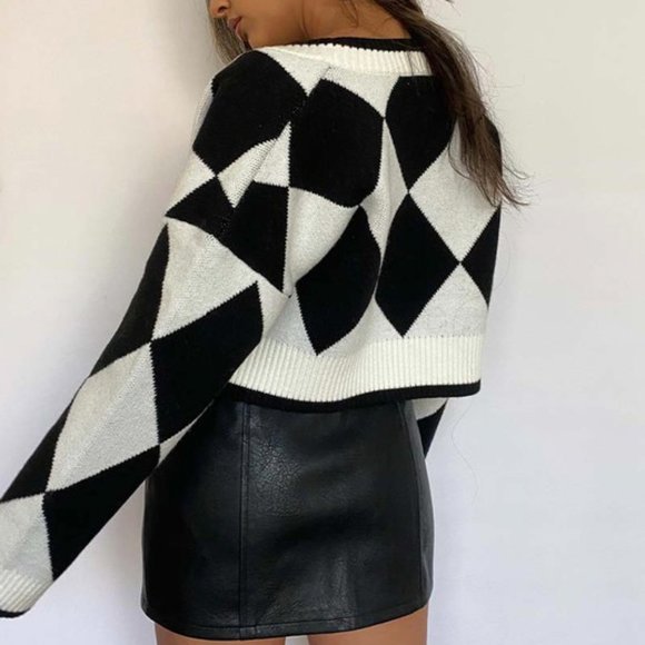 ❌SOLD OUT❌ FOOL AROUND ARGYLE BOLERO CARDIGAN - Picture 2 of 4